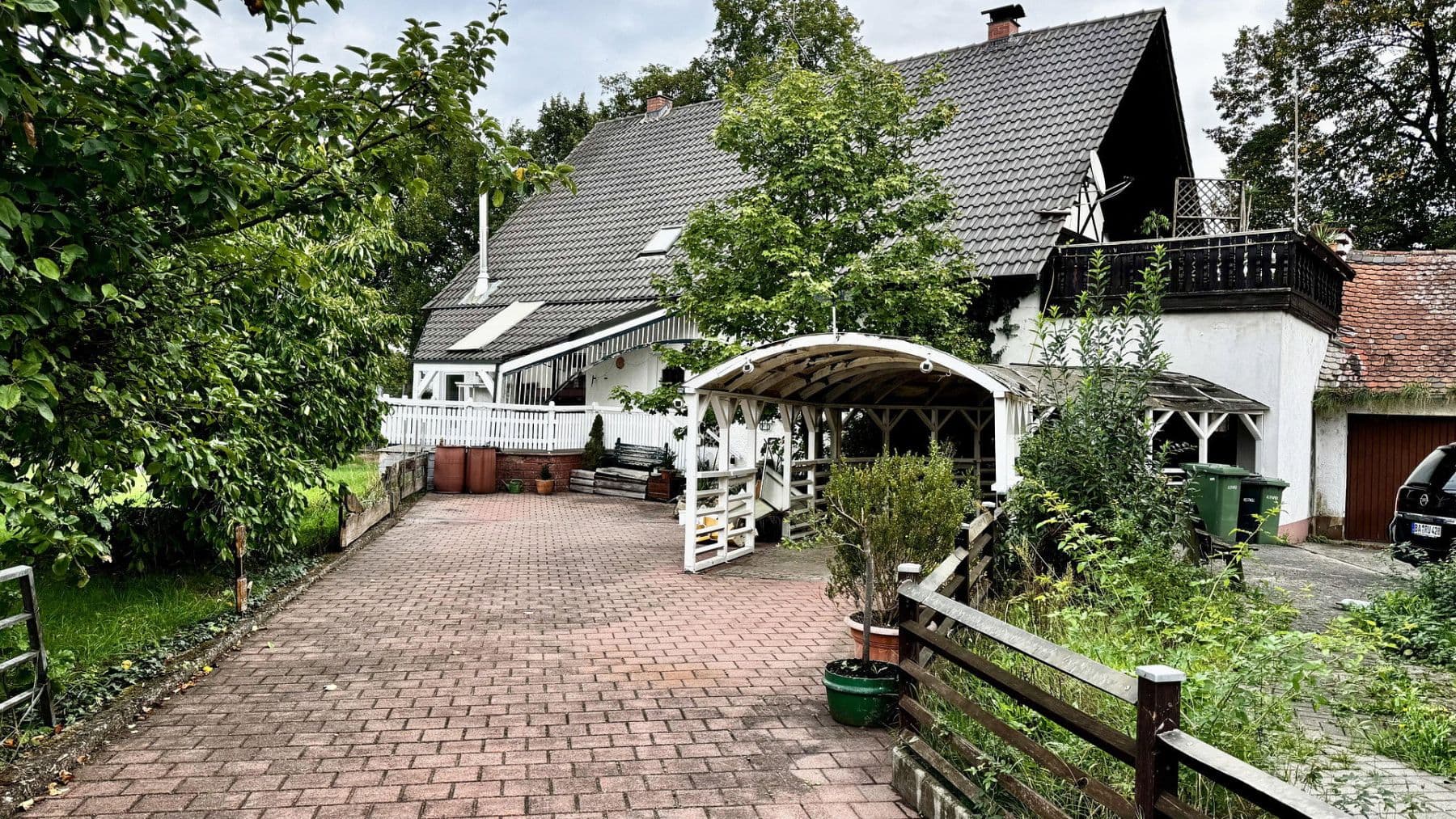 Predaj domu 216 m², pozemok 312 m², Heimstraße 29, Hirschaid, Bavorsko Predaj domu 216 m², pozemok 312 m², Heimstraße 29, Hirschaid, Bavorsko
