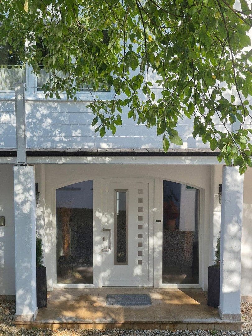 Predaj domu 229 m², pozemok 1.153 m², Heretsried, Bavorsko Predaj domu 229 m², pozemok 1.153 m², Heretsried, Bavorsko