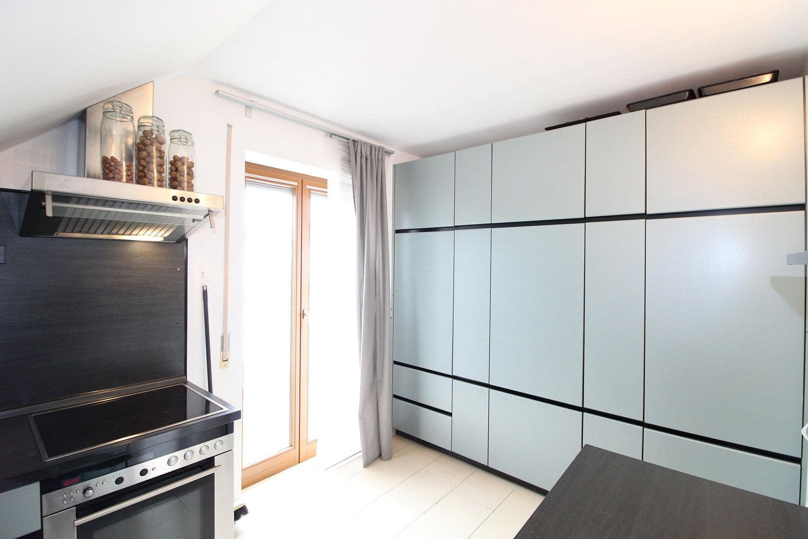 Prenájom bytu 4-izbový 95 m², Schwabhausen/ Oberroth, Bavorsko Prenájom bytu 4-izbový 95 m², Schwabhausen/ Oberroth, Bavorsko