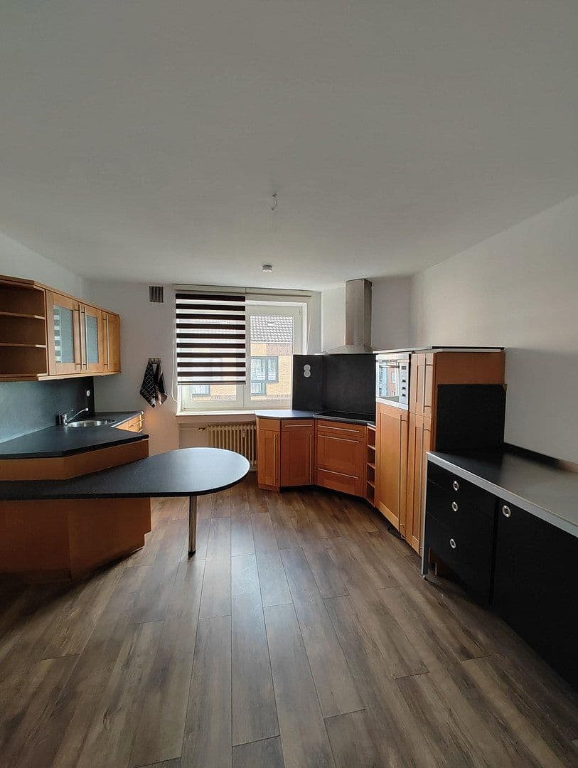 Prenájom bytu 2-izbový 89 m², Oranienstr. 12, Aachen, Severné Porýnie - Westfálsko Prenájom bytu 2-izbový 89 m², Oranienstr. 12, Aachen, Severné Porýnie - Westfálsko