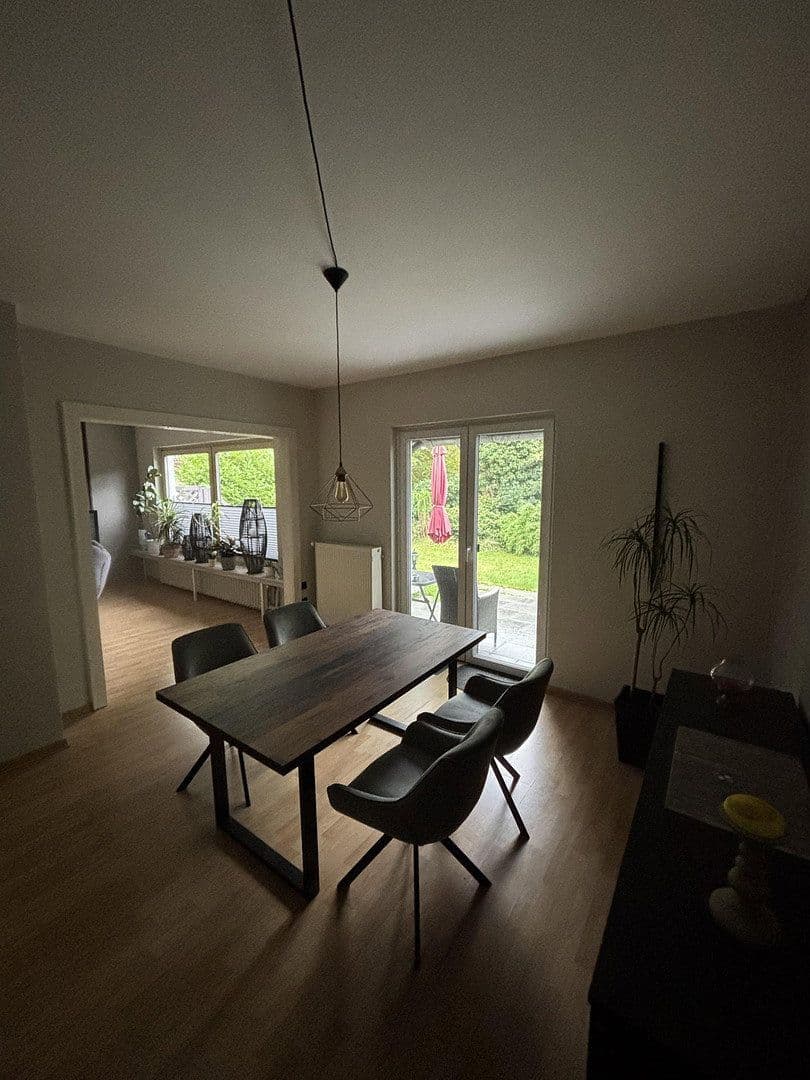 Predaj domu 122 m², pozemok 337 m², Bremen, Brémy Predaj domu 122 m², pozemok 337 m², Bremen, Brémy