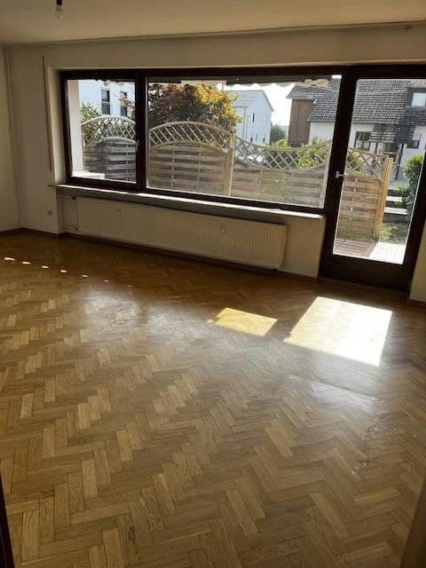Prenájom bytu 4-izbový 104 m², Ilmendorf / Geisenfeld, Bavorsko Prenájom bytu 4-izbový 104 m², Ilmendorf / Geisenfeld, Bavorsko