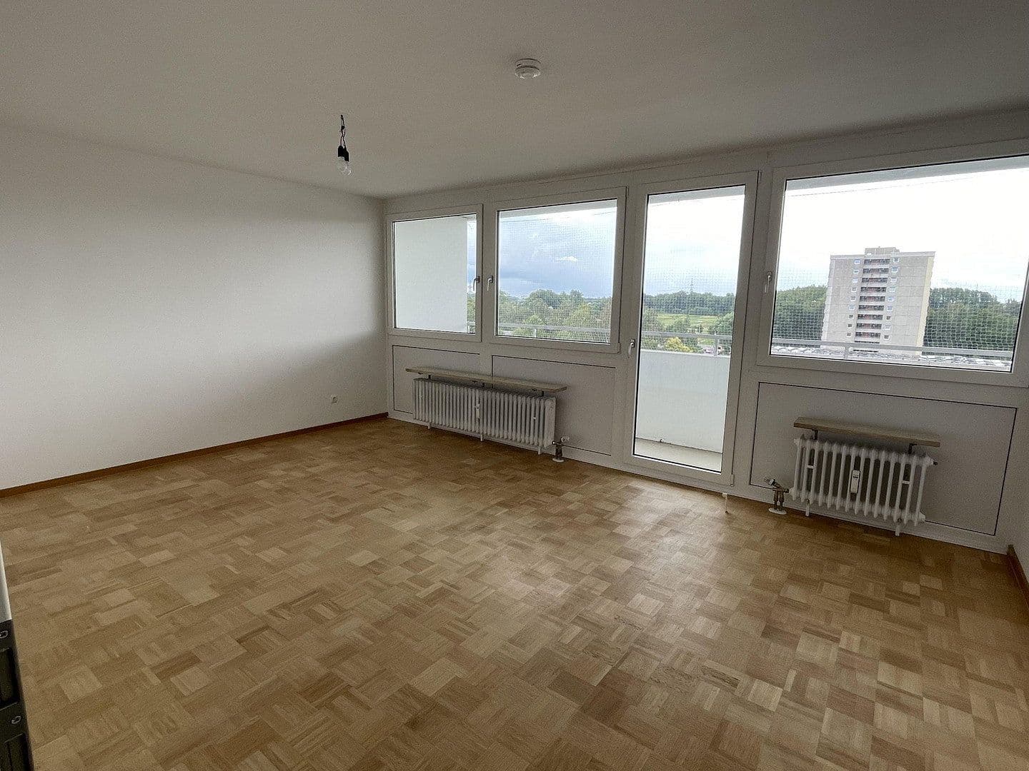 Prenájom bytu 3-izbový 76 m², Puchheim, Bavorsko Prenájom bytu 3-izbový 76 m², Puchheim, Bavorsko