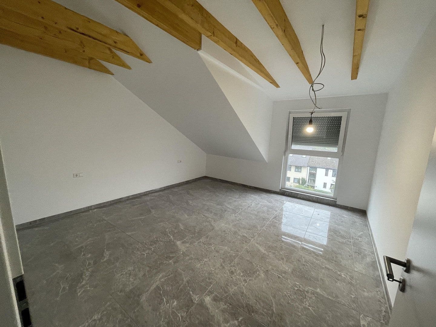 Prenájom bytu 3-izbový 74 m², Waiblingen, Bádensko-Wurttembersko Prenájom bytu 3-izbový 74 m², Waiblingen, Bádensko-Wurttembersko