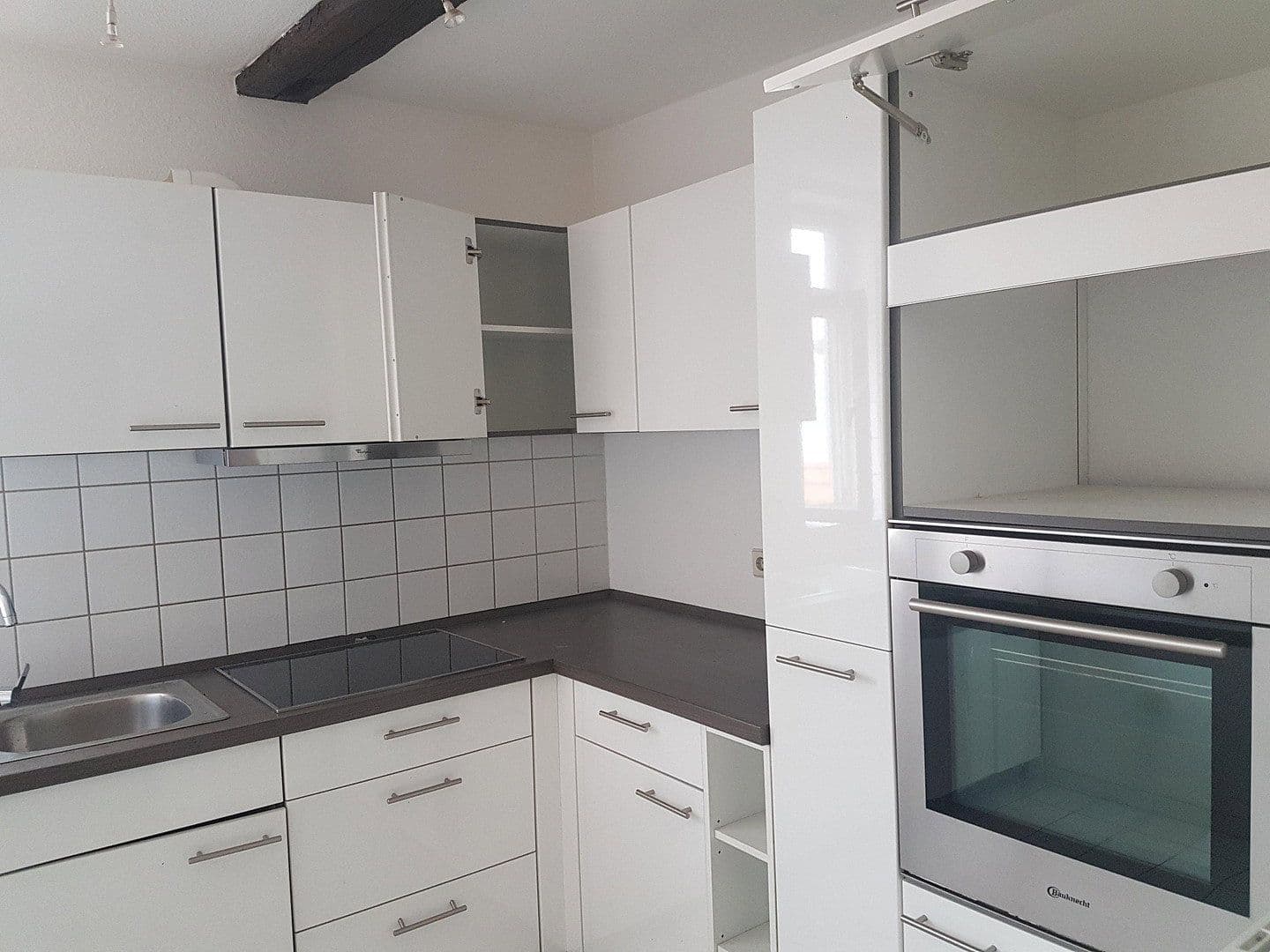 Prenájom bytu 3-izbový 80 m², Hauptstraße 54, Bietigheim-Bissingen, Bádensko-Wurttembersko Prenájom bytu 3-izbový 80 m², Hauptstraße 54, Bietigheim-Bissingen, Bádensko-Wurttembersko