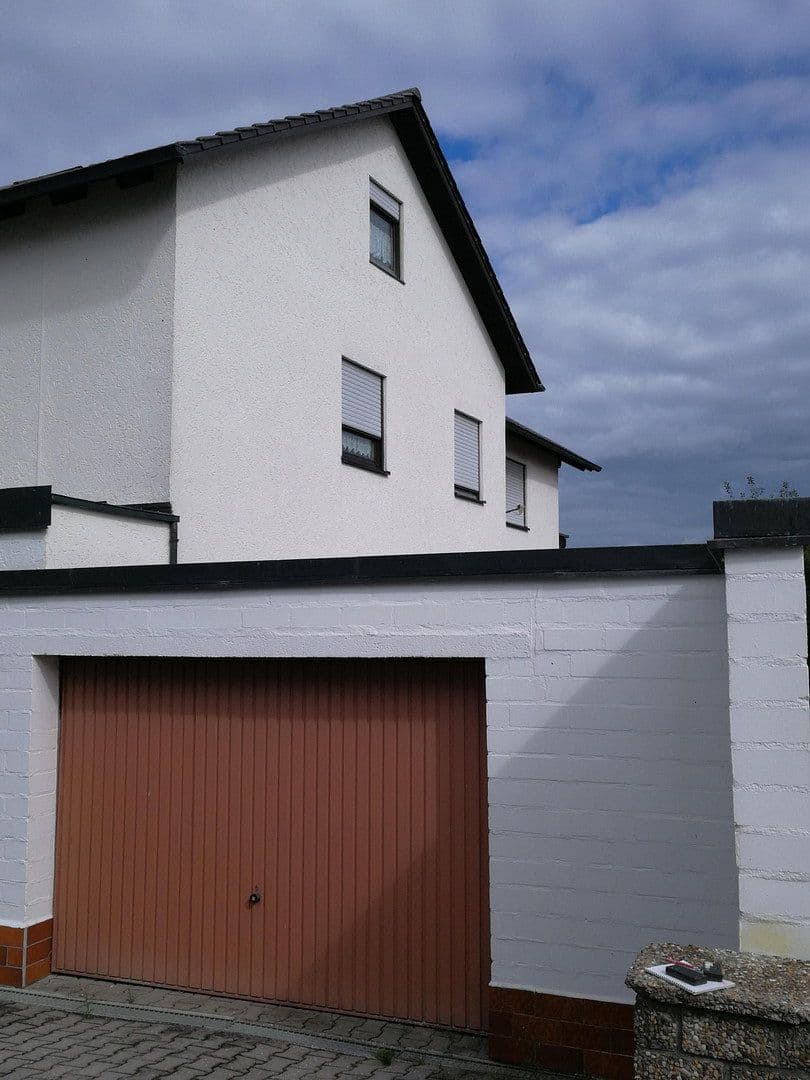 Predaj domu 200 m², pozemok 989 m², Kümmersbruck, Bavorsko Predaj domu 200 m², pozemok 989 m², Kümmersbruck, Bavorsko