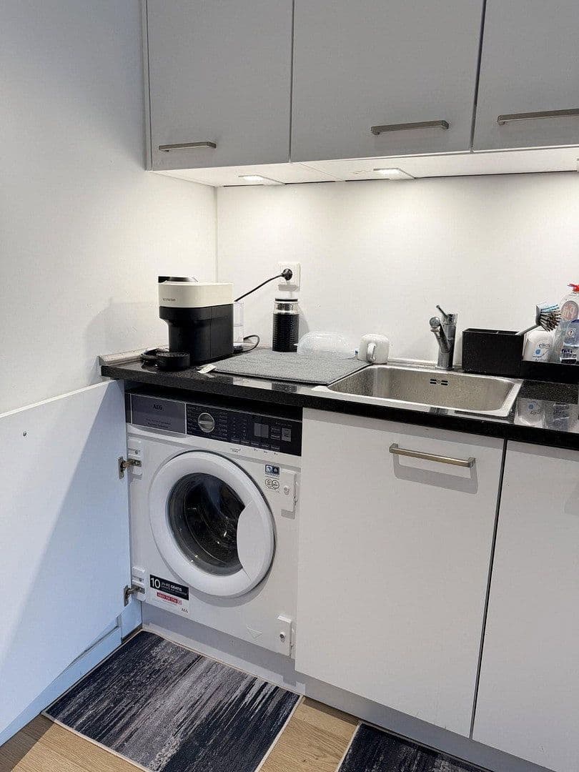 Prenájom bytu 1-izbový 34 m², Fürstenrieder Str. 285, München, Bavorsko Prenájom bytu 1-izbový 34 m², Fürstenrieder Str. 285, München, Bavorsko