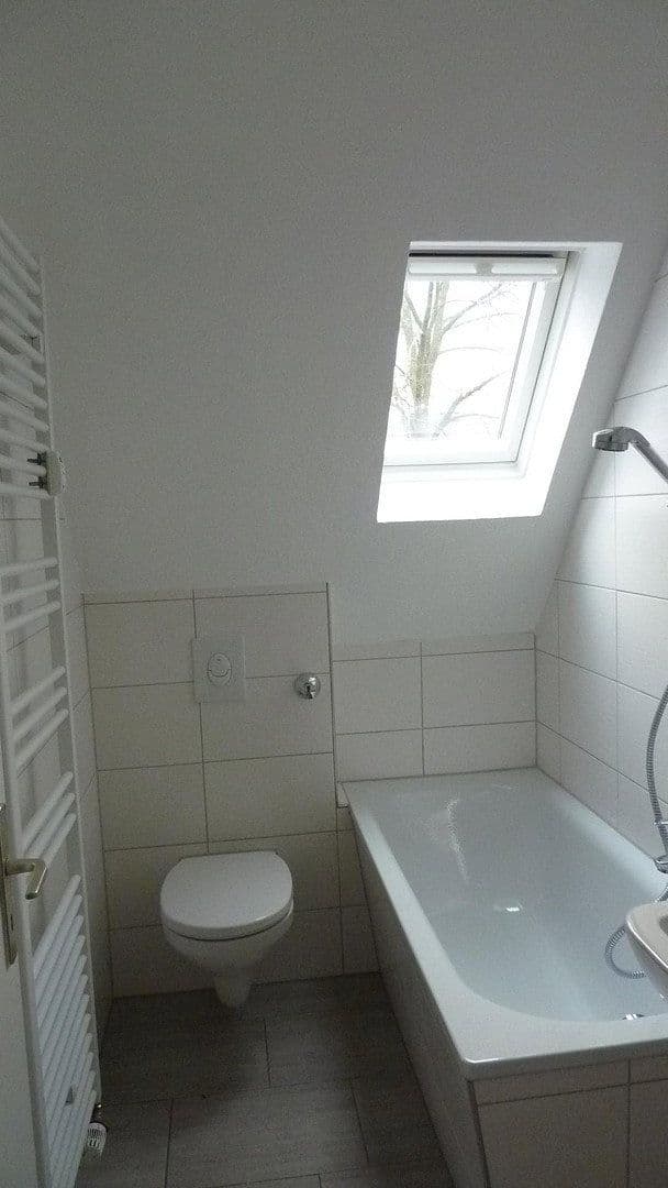 Prenájom bytu 3-izbový 53 m², Bottrop, Severné Porýnie - Westfálsko Prenájom bytu 3-izbový 53 m², Bottrop, Severné Porýnie - Westfálsko