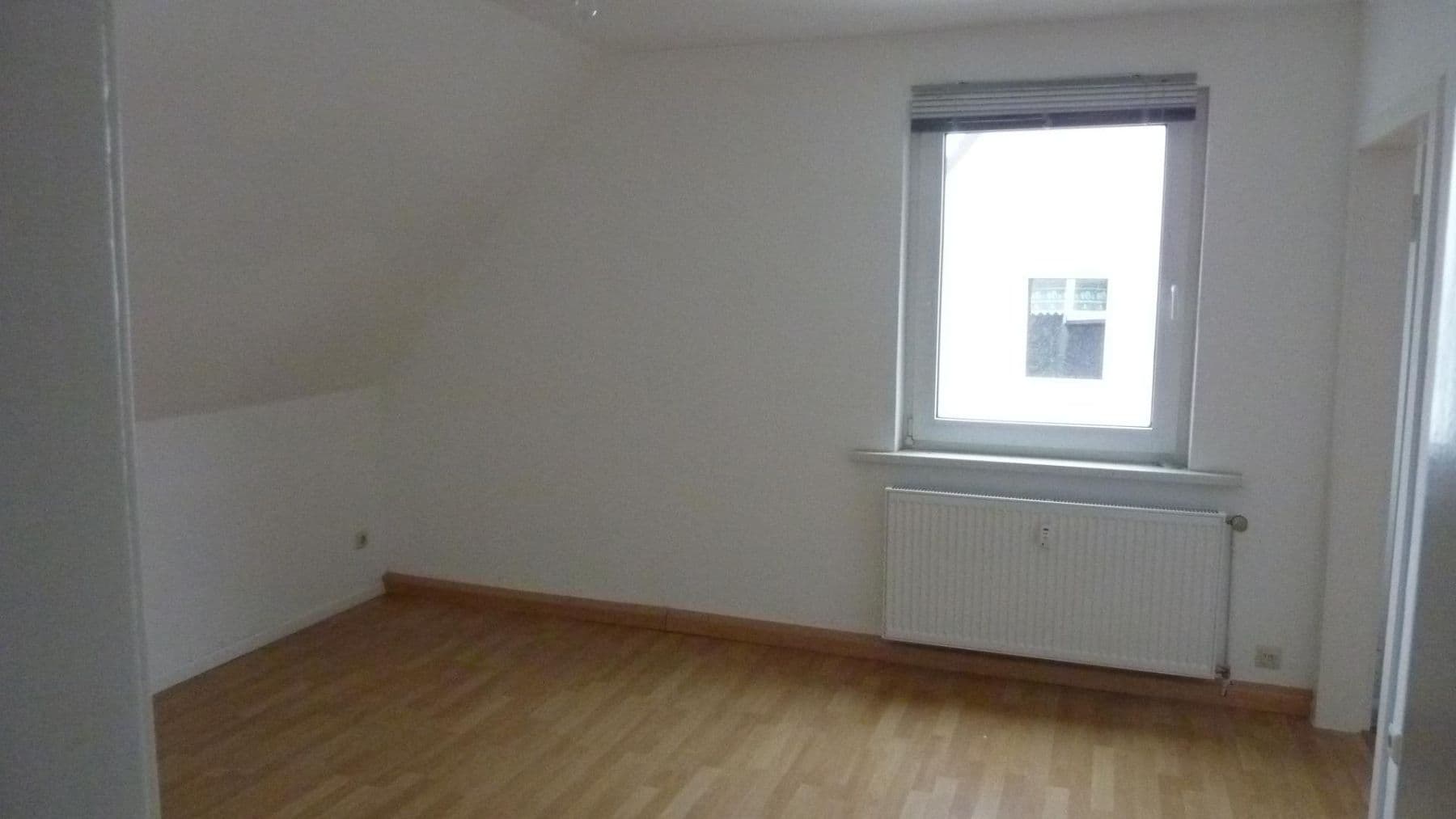 Prenájom bytu 3-izbový 53 m², Bottrop, Severné Porýnie - Westfálsko Prenájom bytu 3-izbový 53 m², Bottrop, Severné Porýnie - Westfálsko