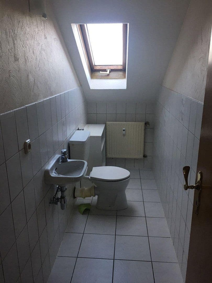 Prenájom bytu 4-izbový 112 m², Sinntal, Hesensko Prenájom bytu 4-izbový 112 m², Sinntal, Hesensko