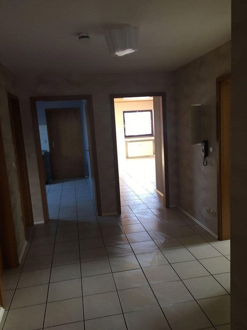 Prenájom bytu 4-izbový 112 m², Sinntal, Hesensko Prenájom bytu 4-izbový 112 m², Sinntal, Hesensko