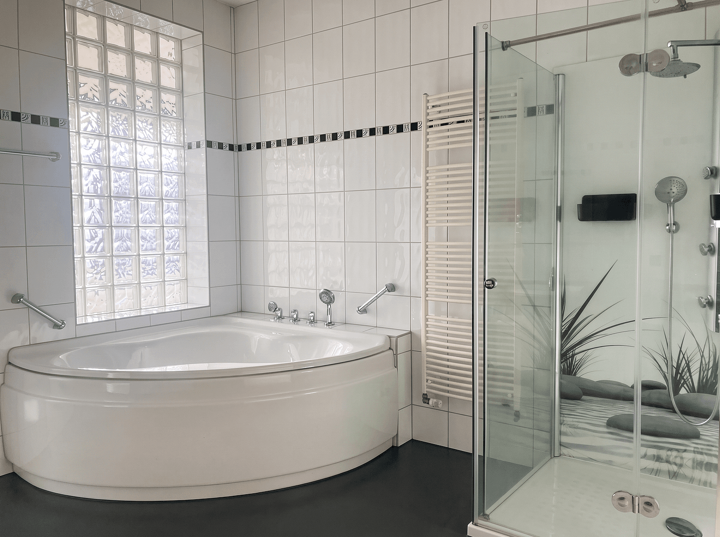 Prenájom bytu 5-izbový 157 m², Waren (Müritz), Meklenbursko-Predpomoransko Prenájom bytu 5-izbový 157 m², Waren (Müritz), Meklenbursko-Predpomoransko