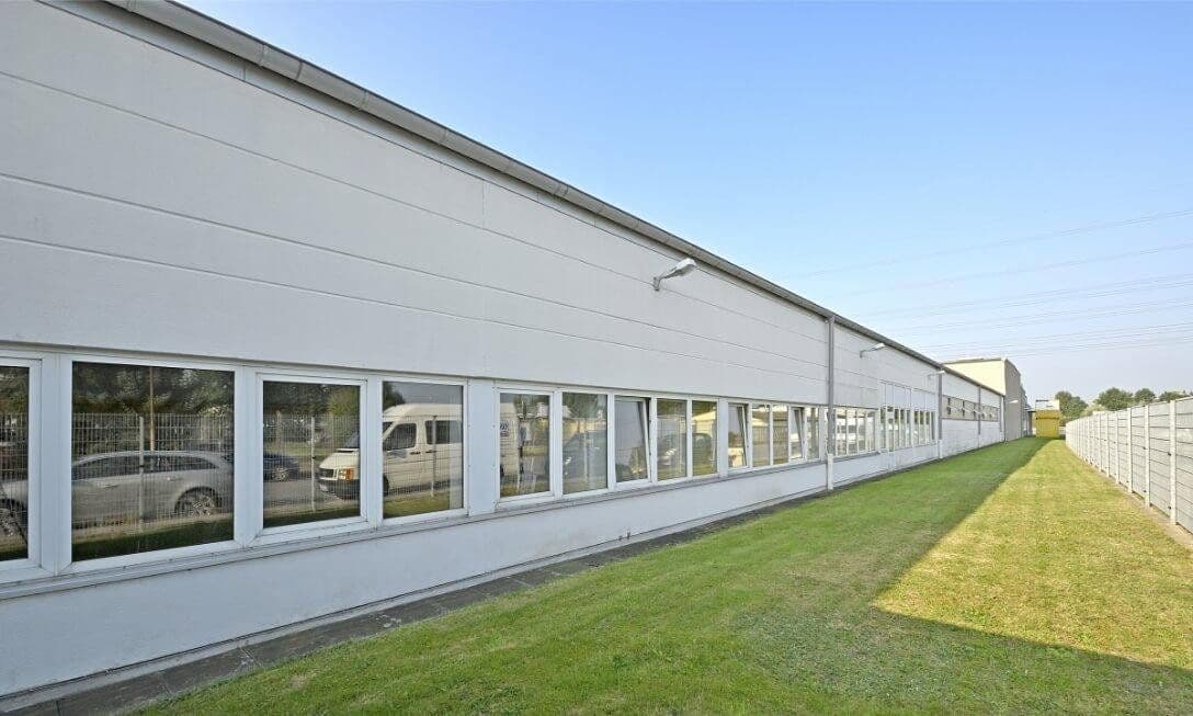 Prenájom nebytového priestoru 1.500 m², Barsbüttel, Šlezvicko-Holštajnsko Prenájom nebytového priestoru 1.500 m², Barsbüttel, Šlezvicko-Holštajnsko