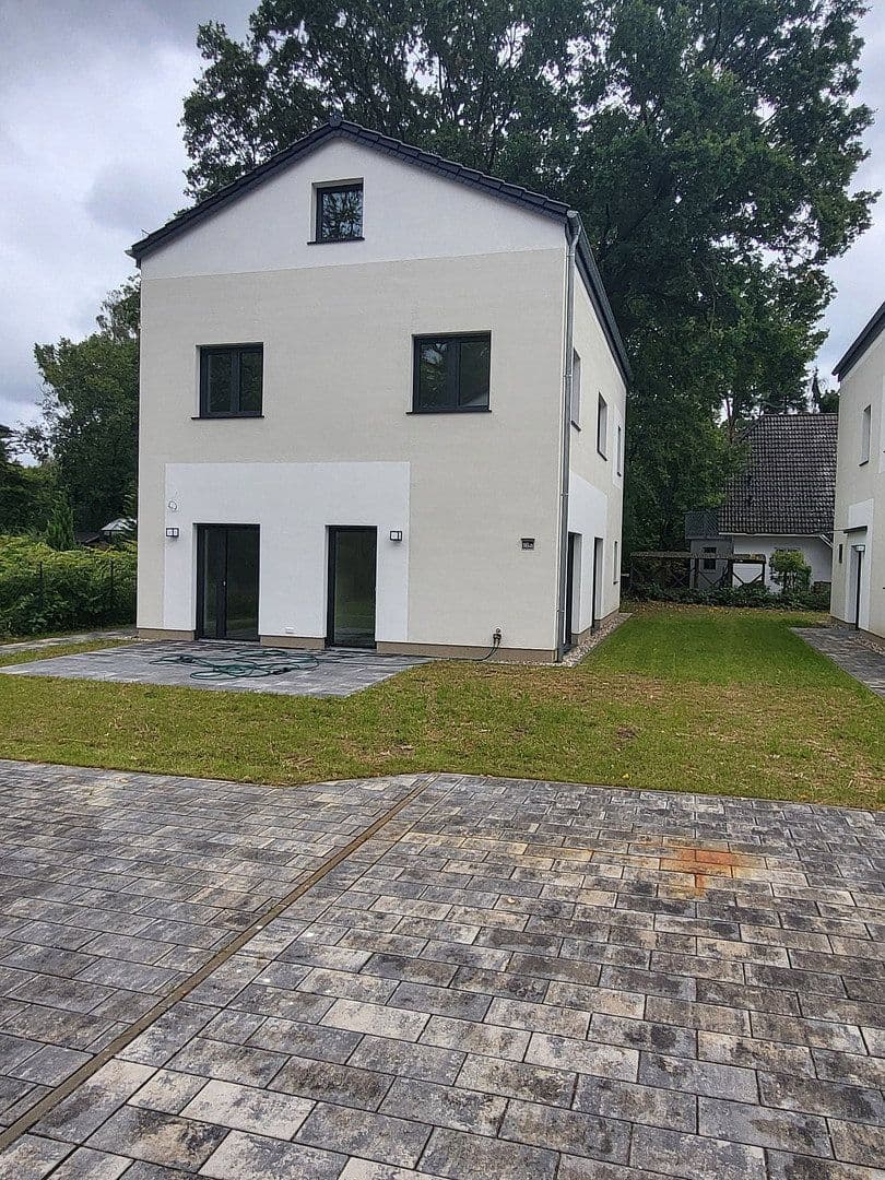 Predaj domu 150 m², pozemok 520 m², Finkenweg 16a, Falkensee, Brandenbursko Predaj domu 150 m², pozemok 520 m², Finkenweg 16a, Falkensee, Brandenbursko