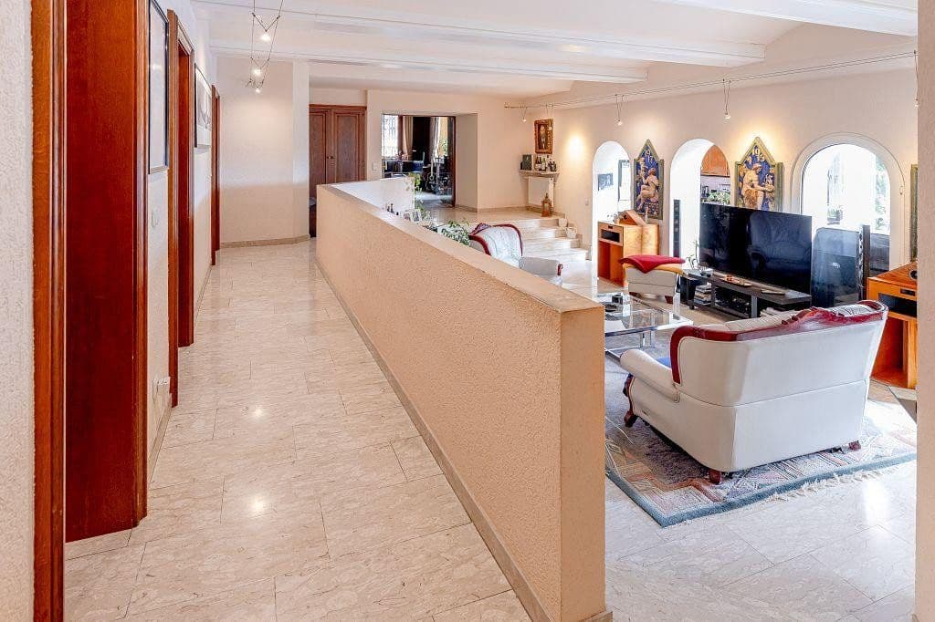 Prenájom bytu 6-izbový 175 m², Pfaugasse 30, Oppenheim, Porýnie-Falcko Prenájom bytu 6-izbový 175 m², Pfaugasse 30, Oppenheim, Porýnie-Falcko