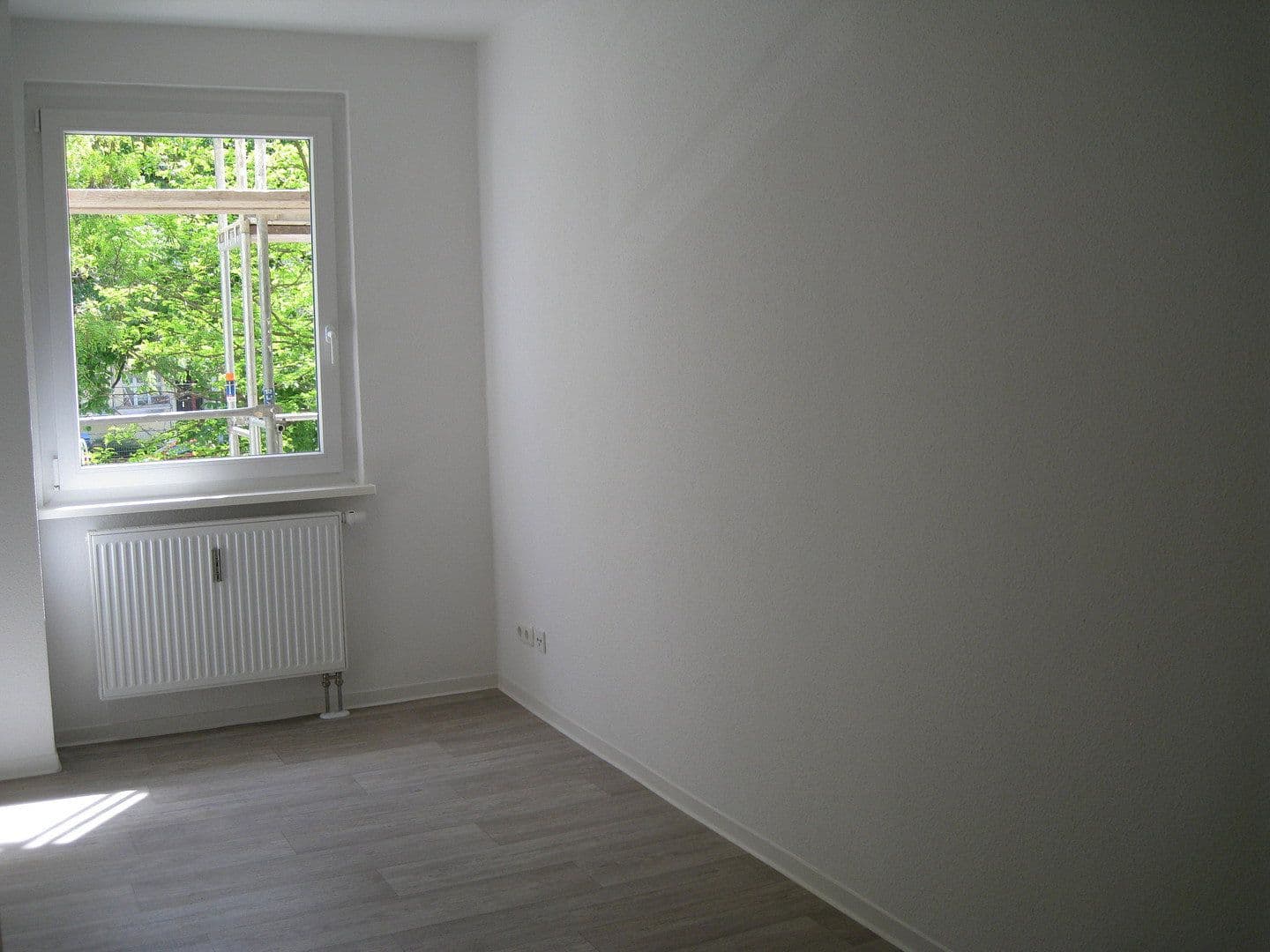 Prenájom bytu 3-izbový 60 m², Magdeburg, Sasko-Anhaltsko Prenájom bytu 3-izbový 60 m², Magdeburg, Sasko-Anhaltsko