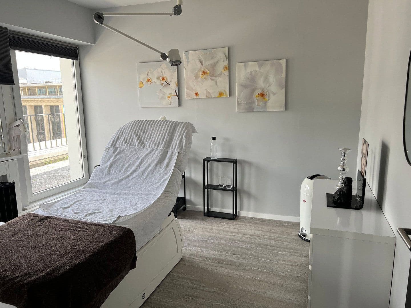 Prenájom kancelárie 115 m², Schadowstrasse 74, Düsseldorf, Severné Porýnie - Westfálsko Prenájom kancelárie 115 m², Schadowstrasse 74, Düsseldorf, Severné Porýnie - Westfálsko