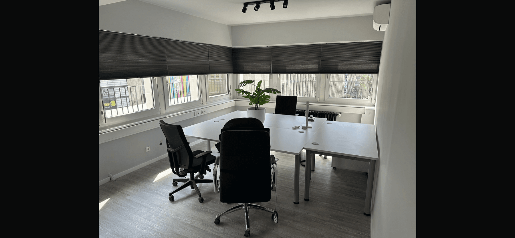 Prenájom kancelárie 115 m², Schadowstrasse 74, Düsseldorf, Severné Porýnie - Westfálsko Prenájom kancelárie 115 m², Schadowstrasse 74, Düsseldorf, Severné Porýnie - Westfálsko