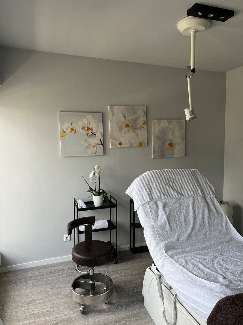 Prenájom kancelárie 115 m², Schadowstrasse 74, Düsseldorf, Severné Porýnie - Westfálsko Prenájom kancelárie 115 m², Schadowstrasse 74, Düsseldorf, Severné Porýnie - Westfálsko