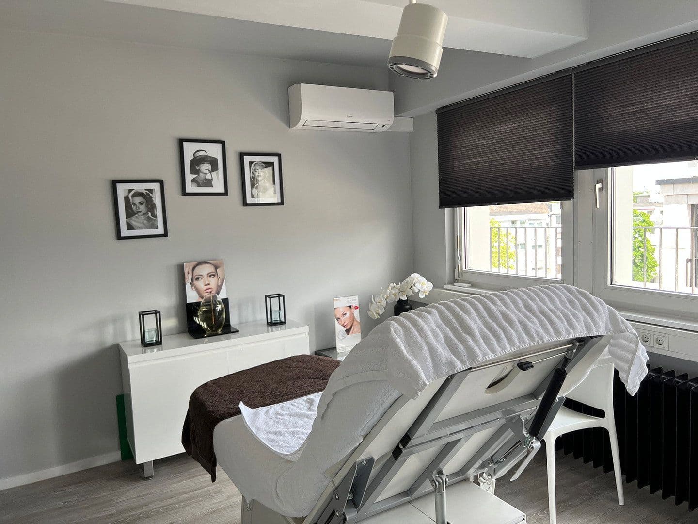 Prenájom kancelárie 115 m², Schadowstrasse 74, Düsseldorf, Severné Porýnie - Westfálsko Prenájom kancelárie 115 m², Schadowstrasse 74, Düsseldorf, Severné Porýnie - Westfálsko