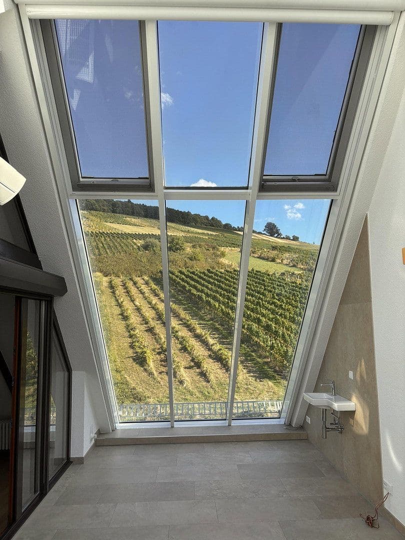 Prenájom bytu 5-izbový 196 m², Baden-Baden, Bádensko-Wurttembersko Prenájom bytu 5-izbový 196 m², Baden-Baden, Bádensko-Wurttembersko