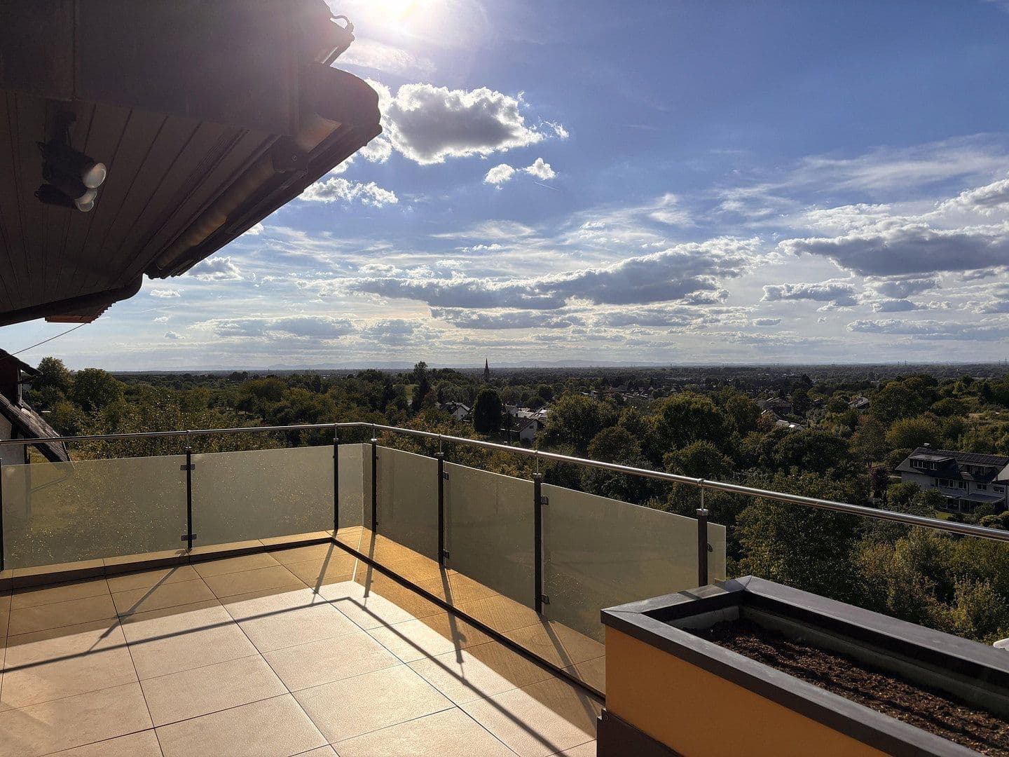 Prenájom bytu 5-izbový 196 m², Baden-Baden, Bádensko-Wurttembersko Prenájom bytu 5-izbový 196 m², Baden-Baden, Bádensko-Wurttembersko