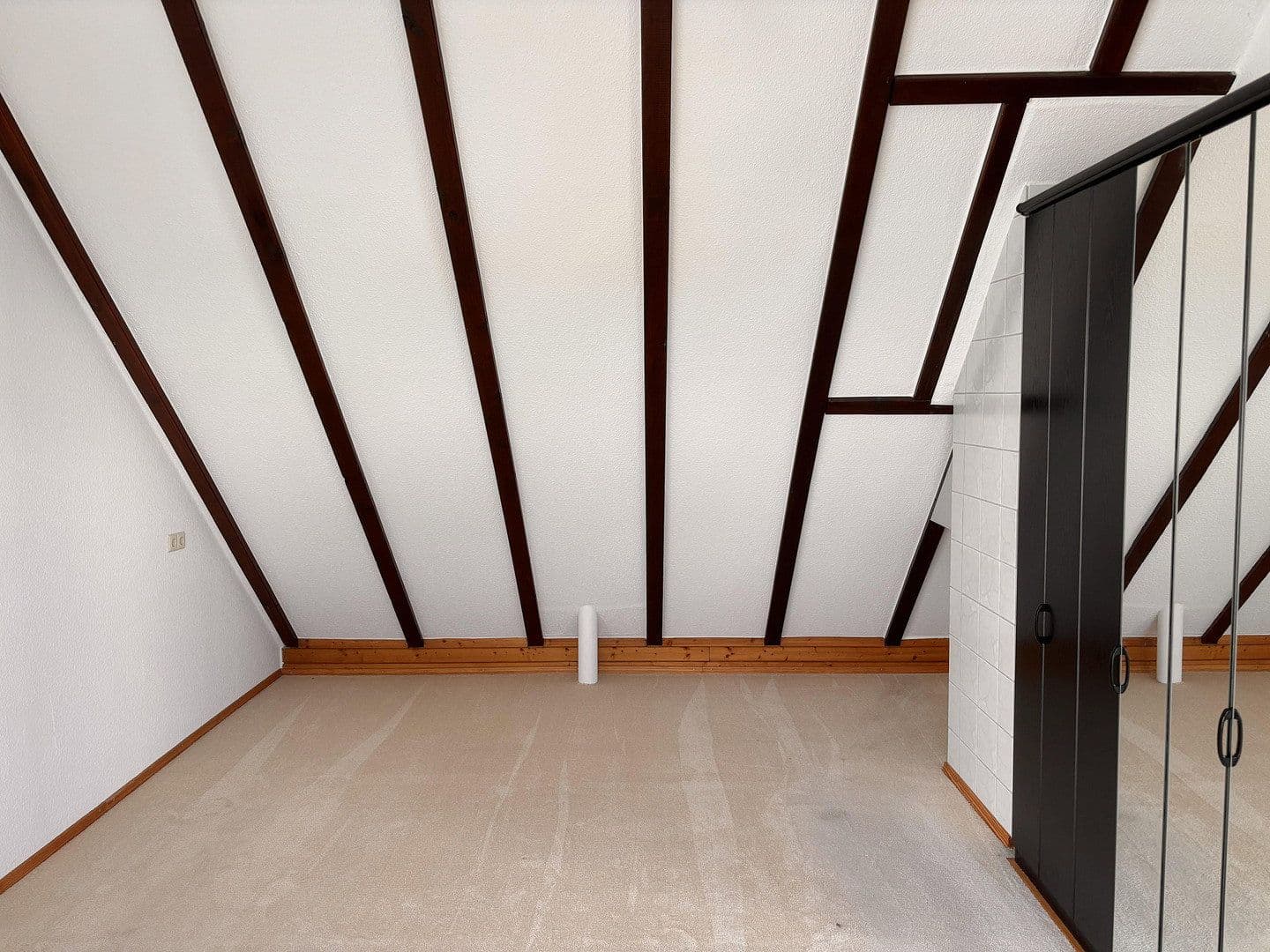 Prenájom bytu 5-izbový 196 m², Baden-Baden, Bádensko-Wurttembersko Prenájom bytu 5-izbový 196 m², Baden-Baden, Bádensko-Wurttembersko