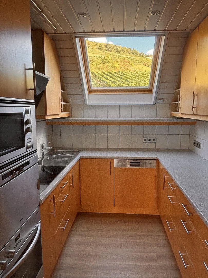 Prenájom bytu 5-izbový 196 m², Baden-Baden, Bádensko-Wurttembersko Prenájom bytu 5-izbový 196 m², Baden-Baden, Bádensko-Wurttembersko