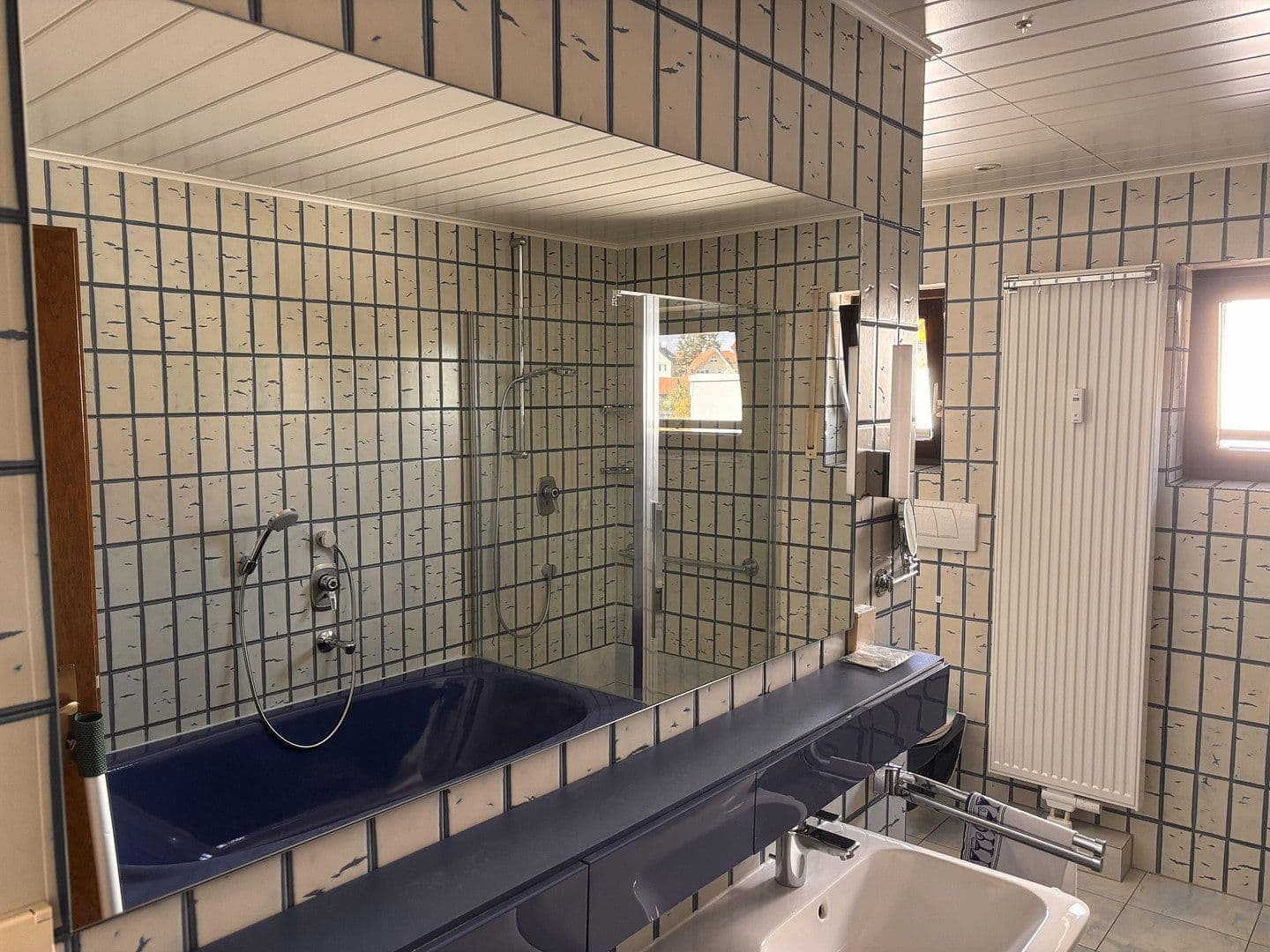 Prenájom bytu 5-izbový 196 m², Baden-Baden, Bádensko-Wurttembersko Prenájom bytu 5-izbový 196 m², Baden-Baden, Bádensko-Wurttembersko