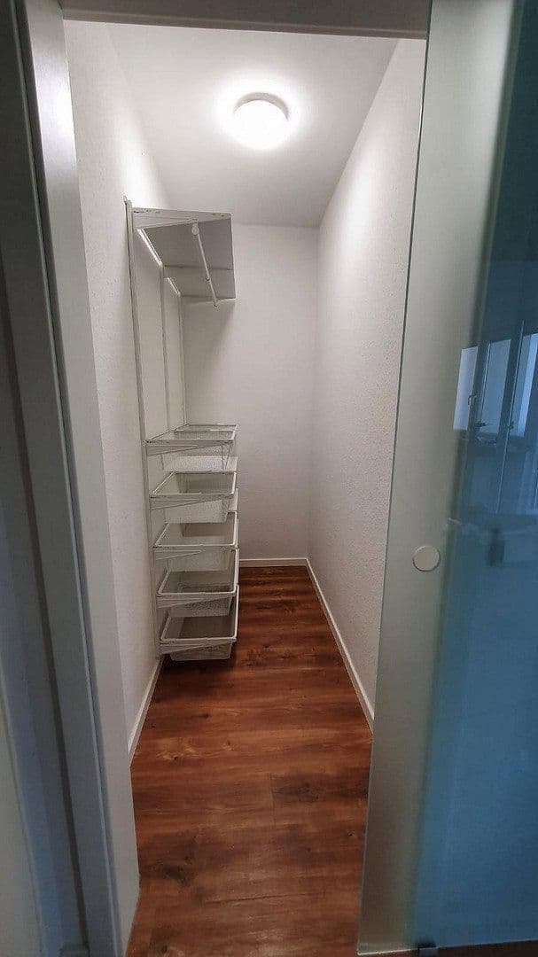 Prenájom bytu 1-izbový 40 m², Stuttgarter Straße 23, Leonberg, Bádensko-Wurttembersko Prenájom bytu 1-izbový 40 m², Stuttgarter Straße 23, Leonberg, Bádensko-Wurttembersko