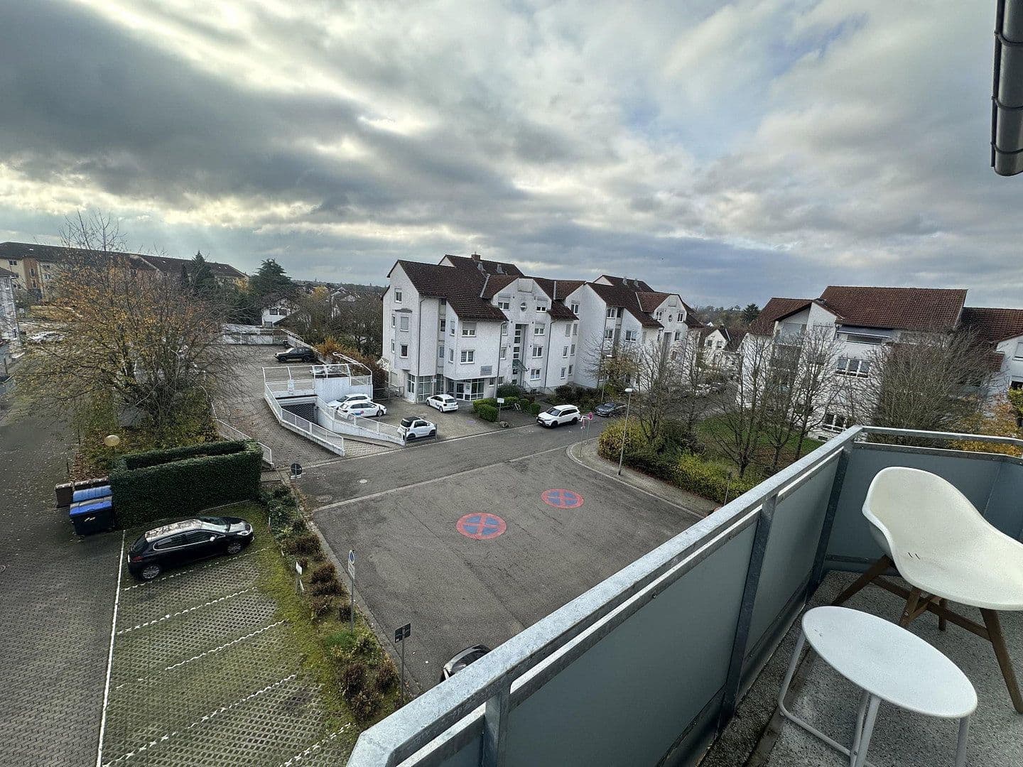 Prenájom bytu 4-izbový 108 m², Ludwigshafen, Porýnie-Falcko Prenájom bytu 4-izbový 108 m², Ludwigshafen, Porýnie-Falcko