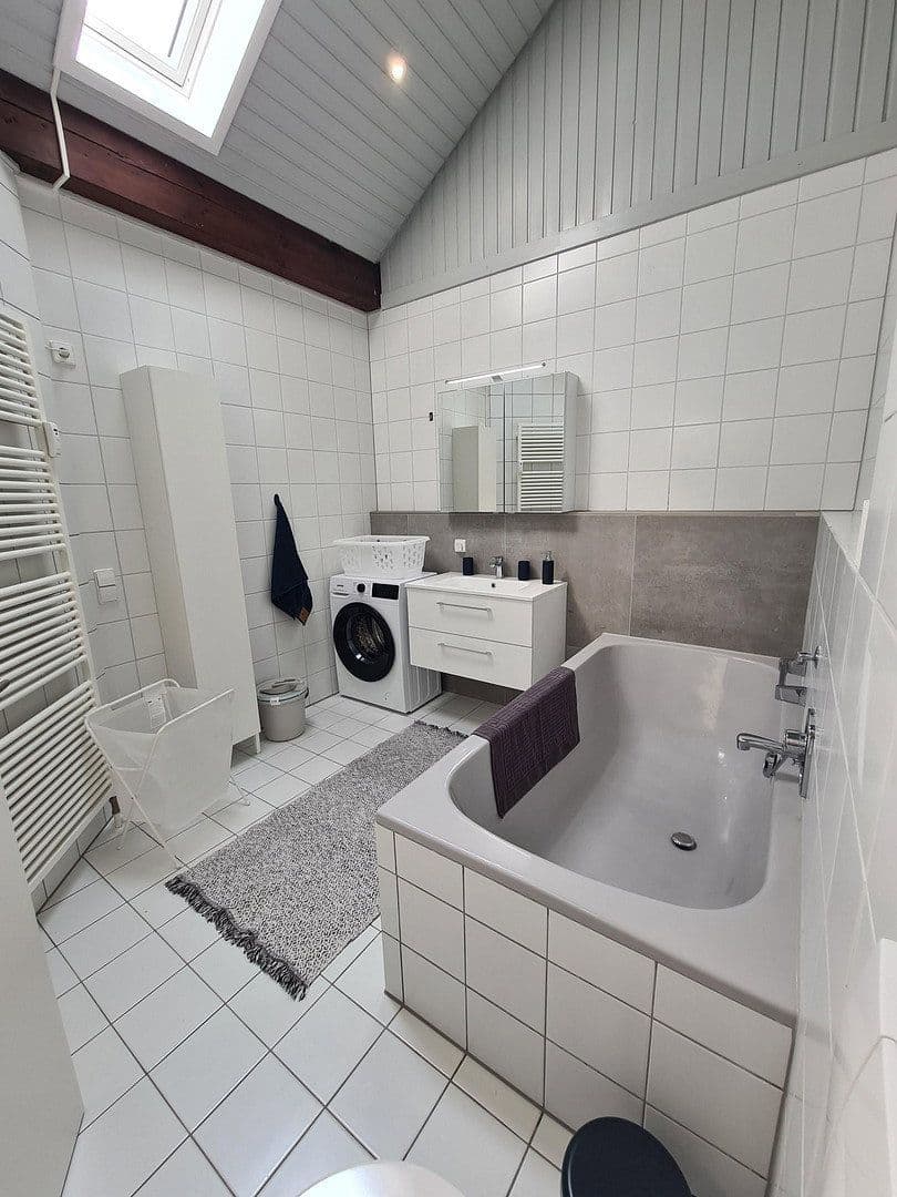 Prenájom bytu 2-izbový 53 m², Leinfelden-Echterdingen, Bádensko-Wurttembersko Prenájom bytu 2-izbový 53 m², Leinfelden-Echterdingen, Bádensko-Wurttembersko
