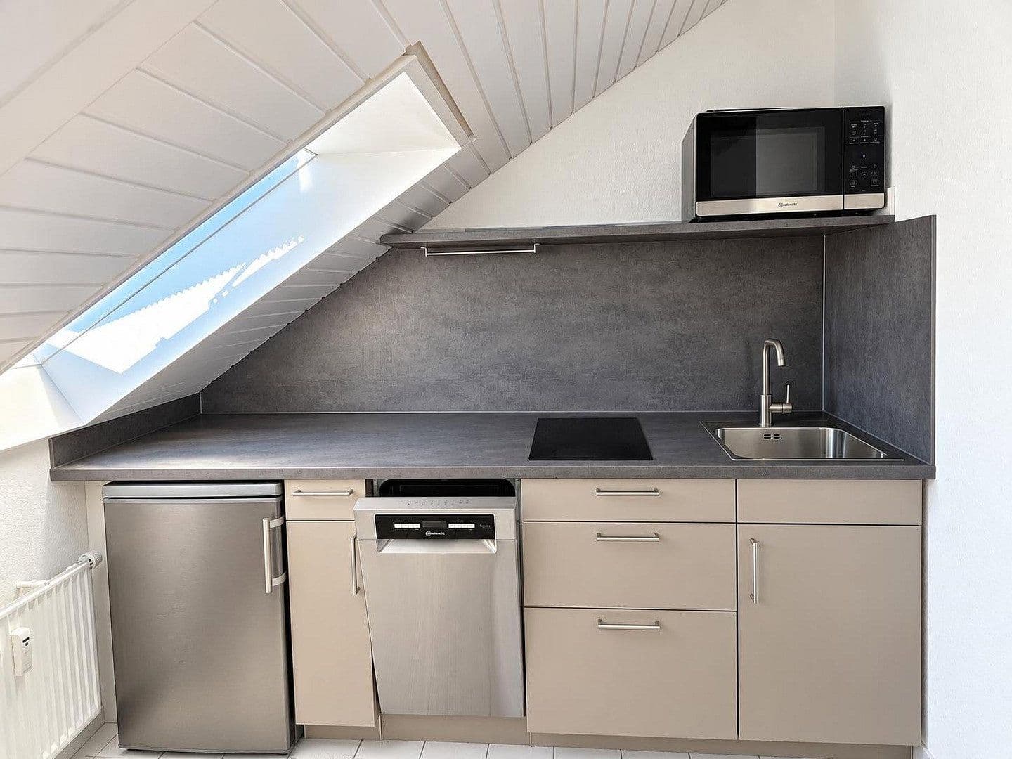 Prenájom bytu 2-izbový 53 m², Leinfelden-Echterdingen, Bádensko-Wurttembersko Prenájom bytu 2-izbový 53 m², Leinfelden-Echterdingen, Bádensko-Wurttembersko