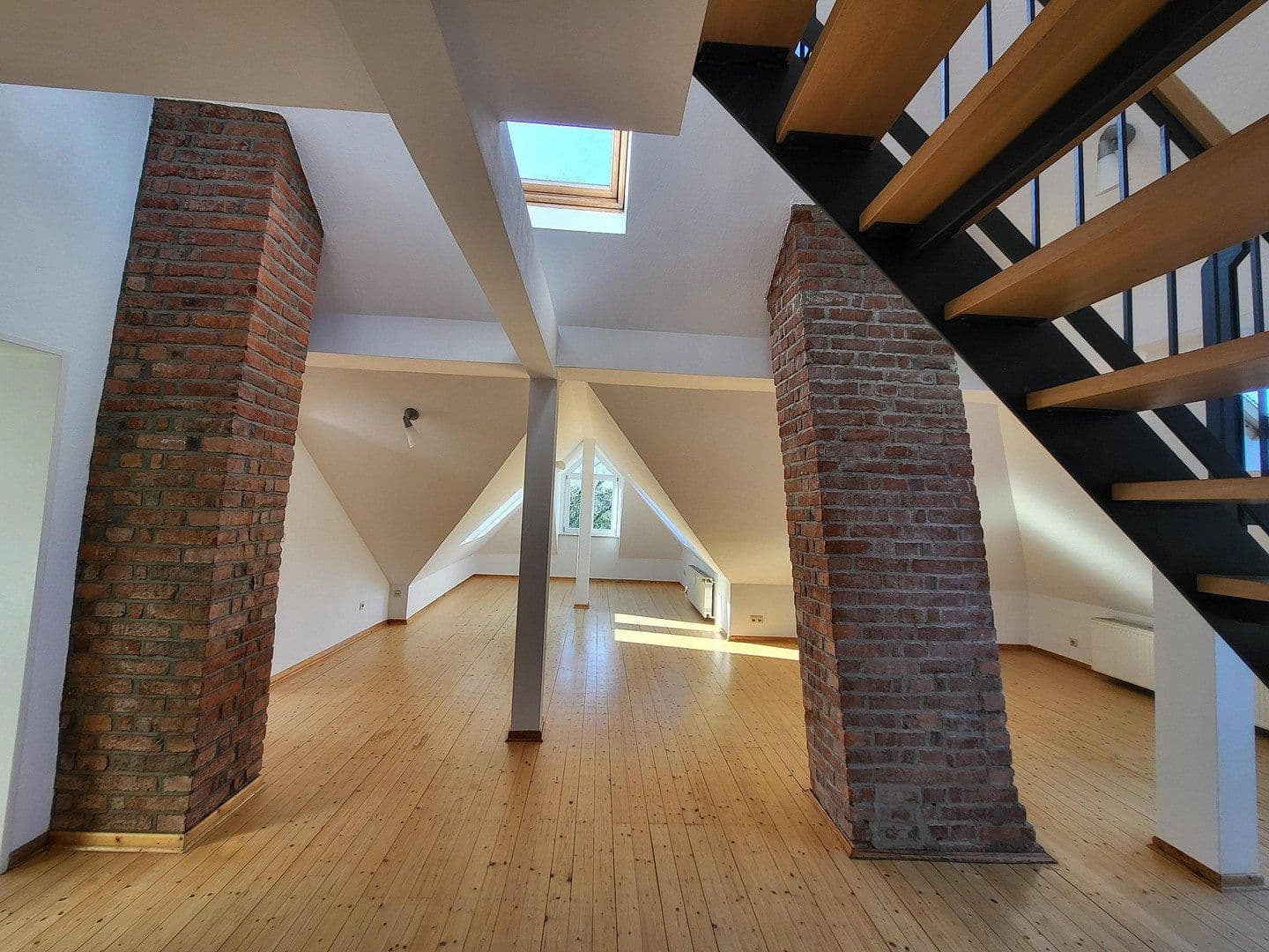 Prenájom bytu 3-izbový 1 m², Baurat-Gerber-Straße 18, Göttingen, Dolné Sasko Prenájom bytu 3-izbový 1 m², Baurat-Gerber-Straße 18, Göttingen, Dolné Sasko