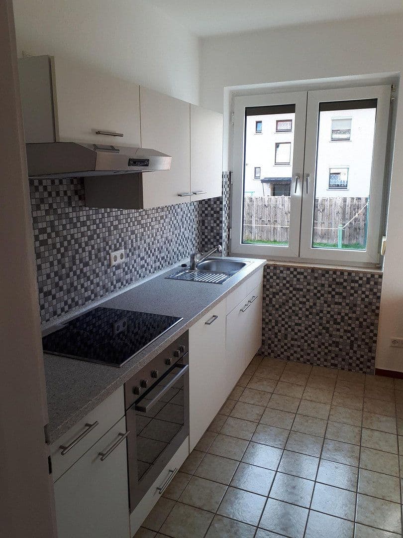 Prenájom bytu 3-izbový 63 m², Oberndorf am Neckar, Bádensko-Wurttembersko Prenájom bytu 3-izbový 63 m², Oberndorf am Neckar, Bádensko-Wurttembersko