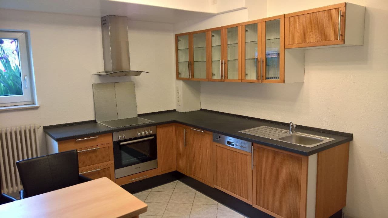Prenájom bytu 1-izbový 65 m², Bühl, Bádensko-Wurttembersko Prenájom bytu 1-izbový 65 m², Bühl, Bádensko-Wurttembersko