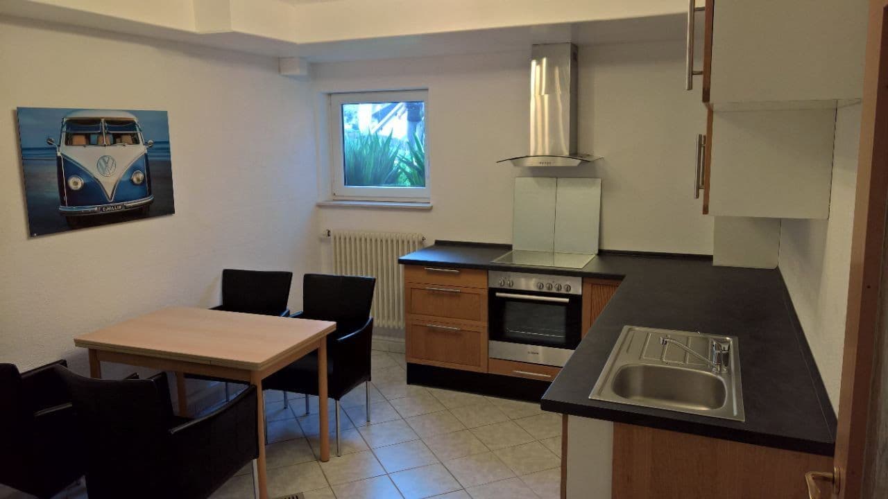 Prenájom bytu 1-izbový 65 m², Bühl, Bádensko-Wurttembersko Prenájom bytu 1-izbový 65 m², Bühl, Bádensko-Wurttembersko