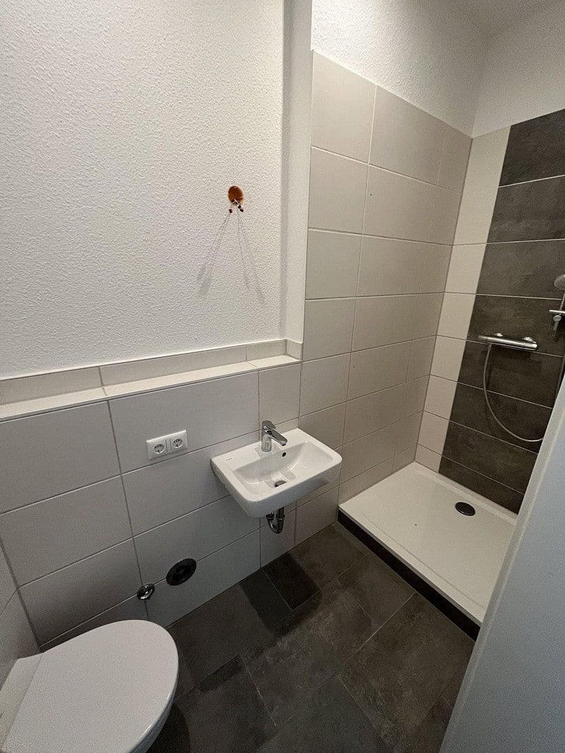 Predaj domu 423 m², pozemok 170 m², Innere Schneeberger Straße 19, Zwickau, Sasko Predaj domu 423 m², pozemok 170 m², Innere Schneeberger Straße 19, Zwickau, Sasko