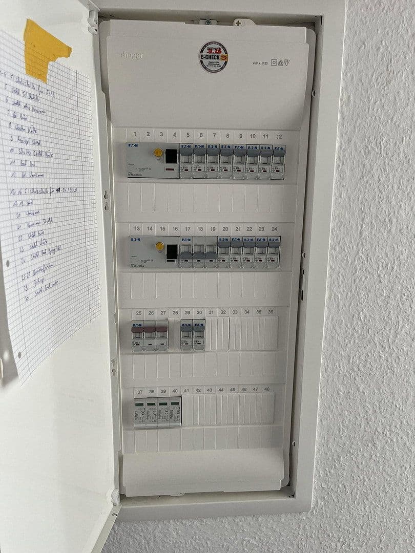 Predaj domu 423 m², pozemok 170 m², Innere Schneeberger Straße 19, Zwickau, Sasko Predaj domu 423 m², pozemok 170 m², Innere Schneeberger Straße 19, Zwickau, Sasko