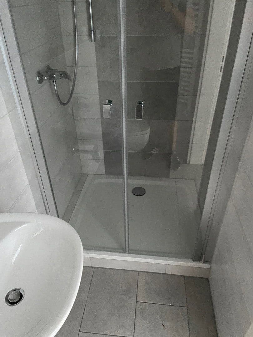 Predaj domu 423 m², pozemok 170 m², Innere Schneeberger Straße 19, Zwickau, Sasko Predaj domu 423 m², pozemok 170 m², Innere Schneeberger Straße 19, Zwickau, Sasko