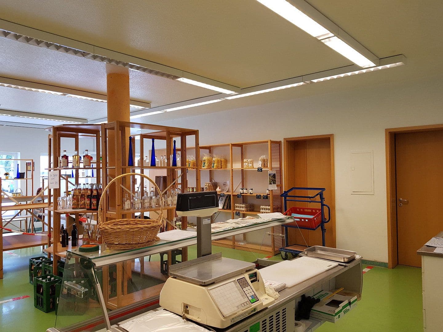 Prenájom nebytového priestoru 105 m², Bachstrasse 29, Altbach, Bádensko-Wurttembersko Prenájom nebytového priestoru 105 m², Bachstrasse 29, Altbach, Bádensko-Wurttembersko