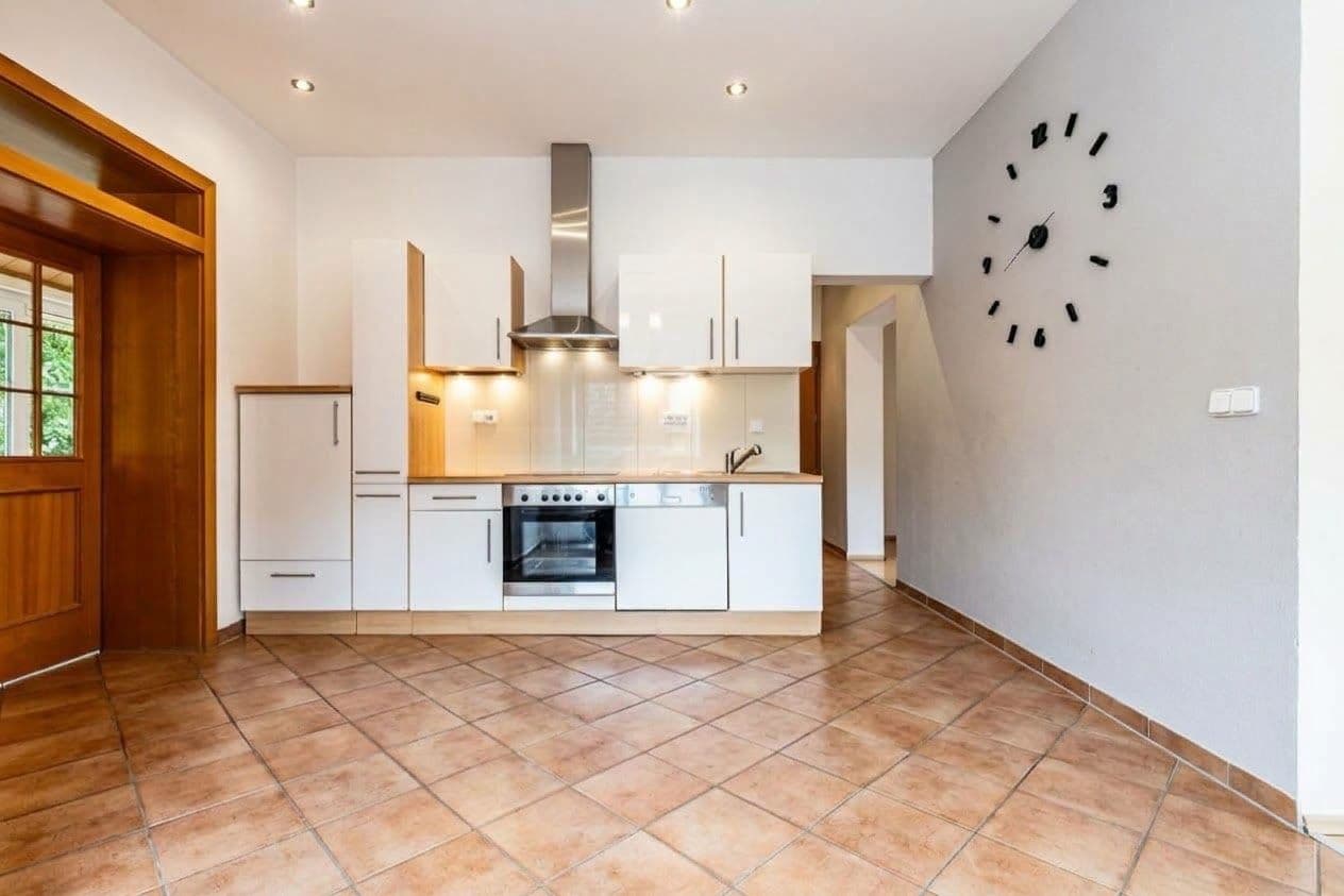 Predaj domu 600 m², pozemok 1.800 m², Borač, Jihomoravský kraj Predaj domu 600 m², pozemok 1.800 m², Borač, Jihomoravský kraj