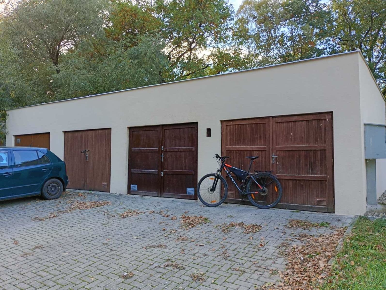 Prenájom garáže 13 m², Karlická, Černošice, Středočeský kraj Prenájom garáže 13 m², Karlická, Černošice, Středočeský kraj