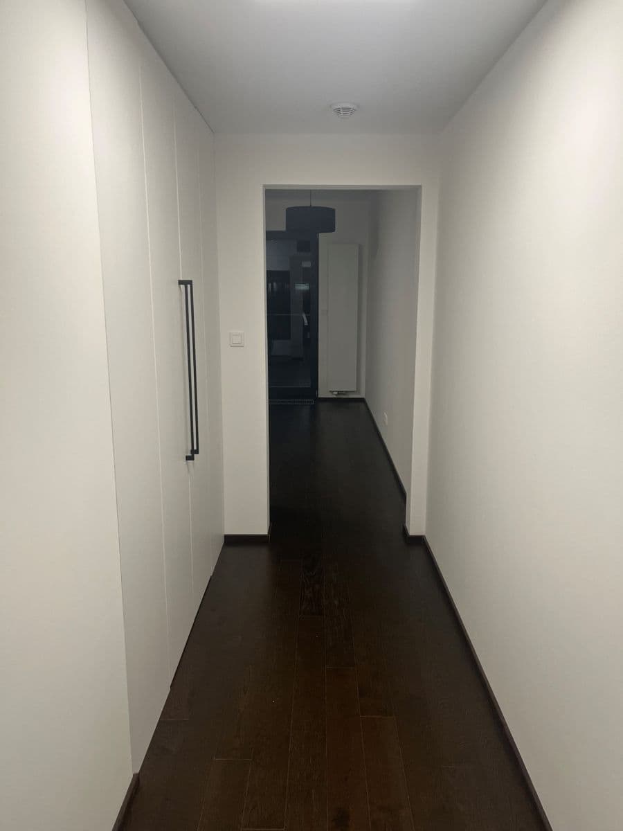 Prenájom bytu 2-izbový 56 m², Sokolova, Praha, Praha Prenájom bytu 2-izbový 56 m², Sokolova, Praha, Praha