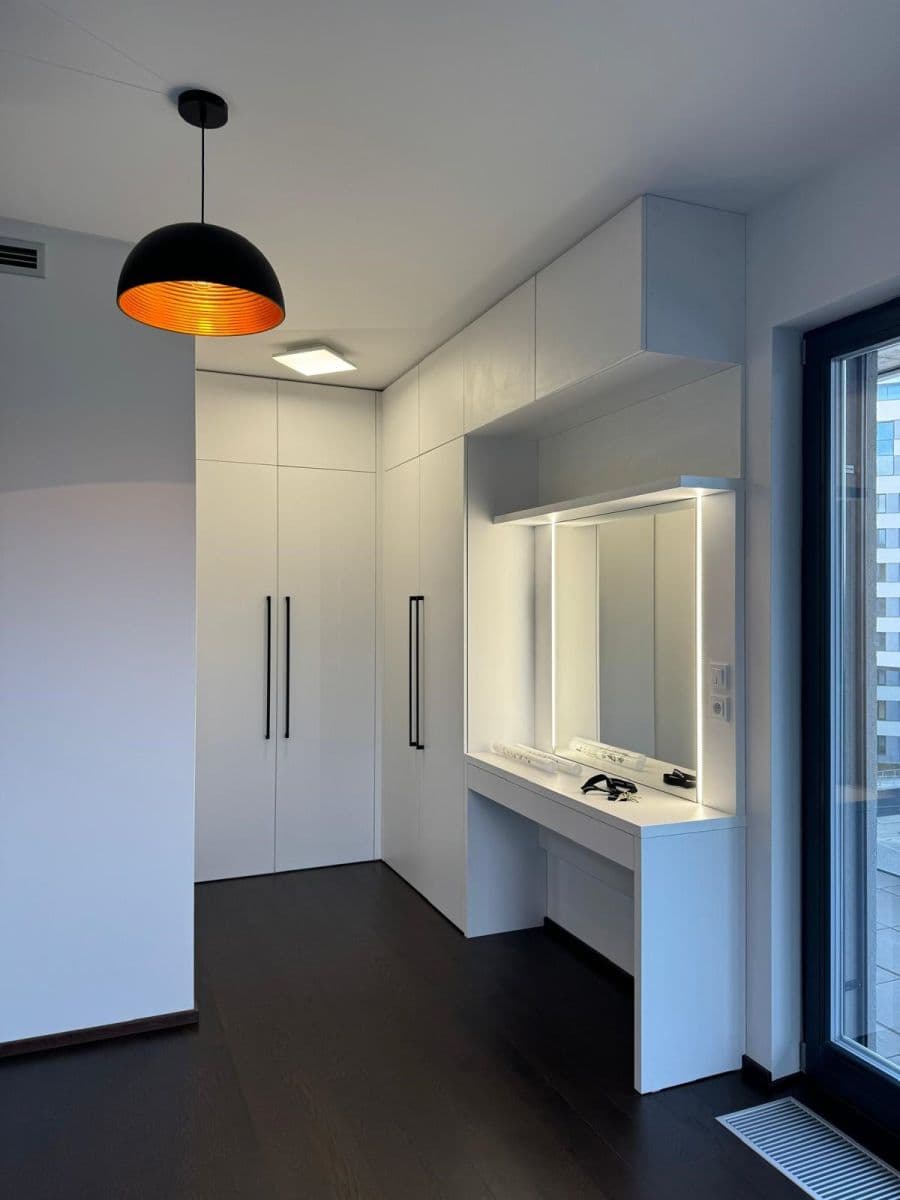 Prenájom bytu 2-izbový 56 m², Sokolova, Praha, Praha Prenájom bytu 2-izbový 56 m², Sokolova, Praha, Praha