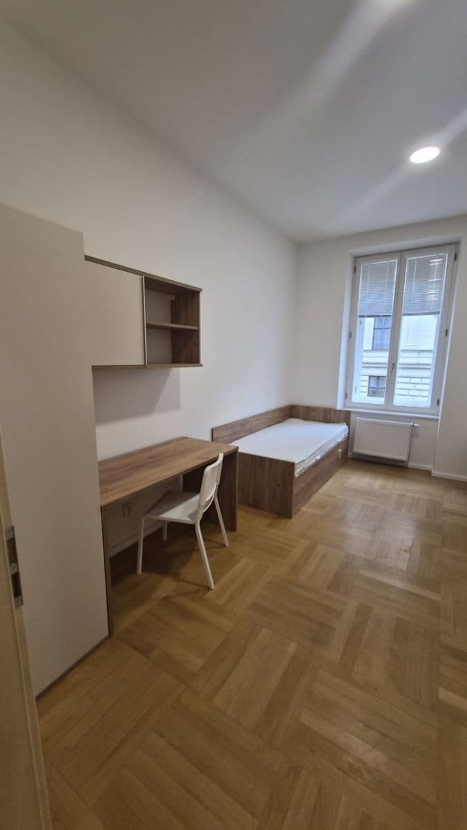 Prenájom bytu 4-izbový 82 m², Husova, Brno, Jihomoravský kraj Prenájom bytu 4-izbový 82 m², Husova, Brno, Jihomoravský kraj