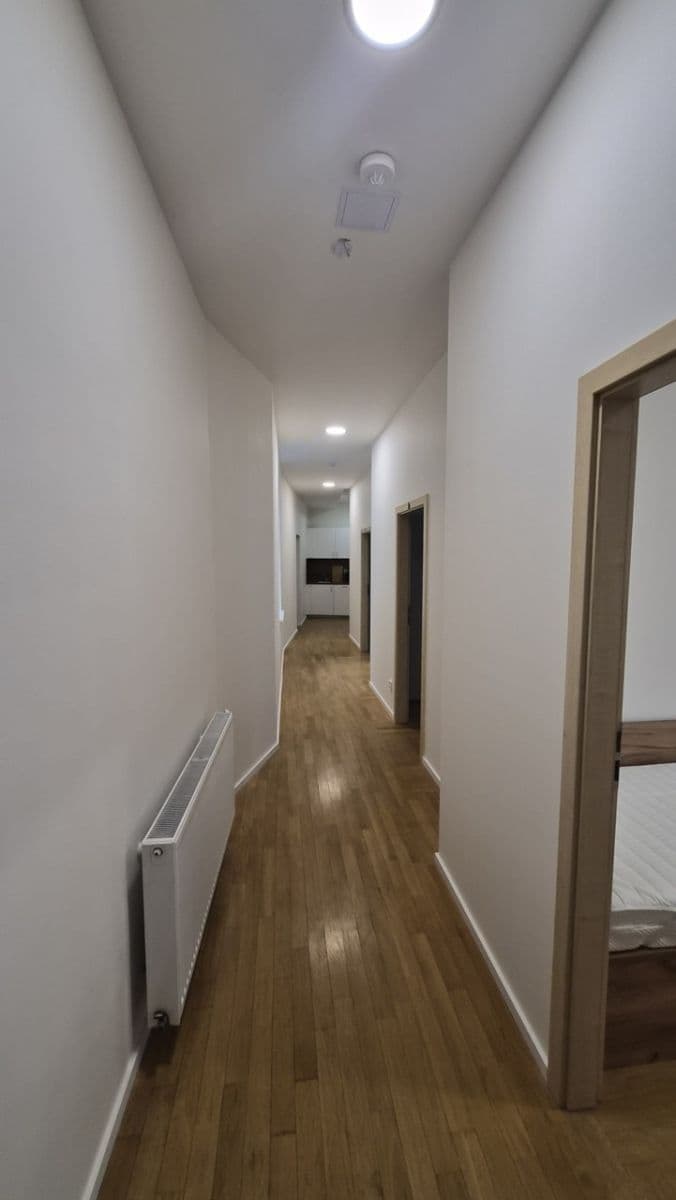 Prenájom bytu 4-izbový 82 m², Husova, Brno, Jihomoravský kraj Prenájom bytu 4-izbový 82 m², Husova, Brno, Jihomoravský kraj