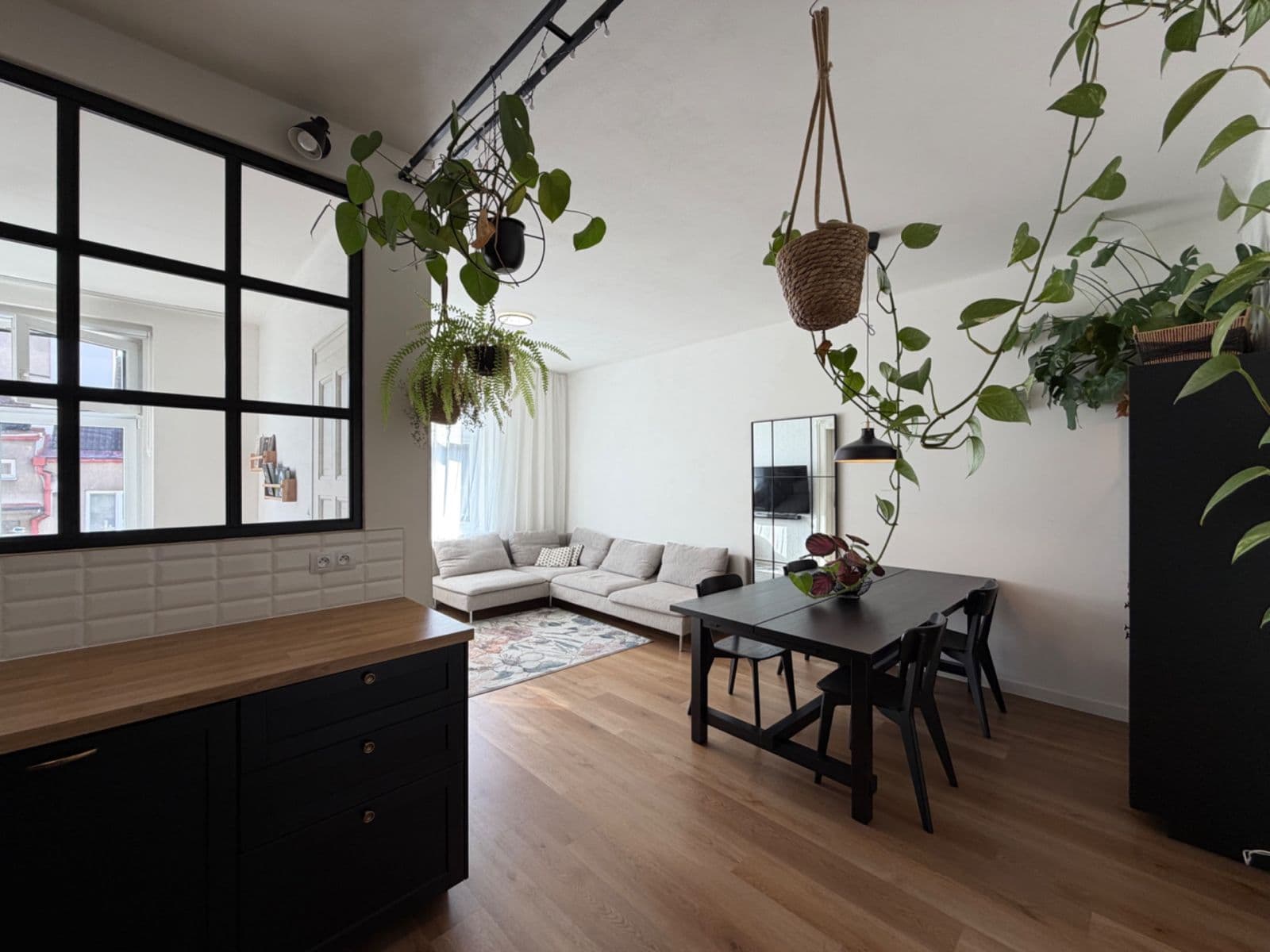 Predaj bytu 3-izbový 75 m², Alešova, Plzeň, Plzeňský kraj Predaj bytu 3-izbový 75 m², Alešova, Plzeň, Plzeňský kraj