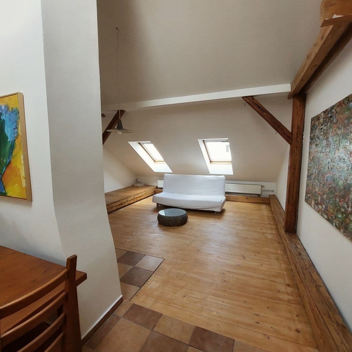 Prenájom bytu 3-izbový 110 m², Turnovská, Praha, Praha Prenájom bytu 3-izbový 110 m², Turnovská, Praha, Praha