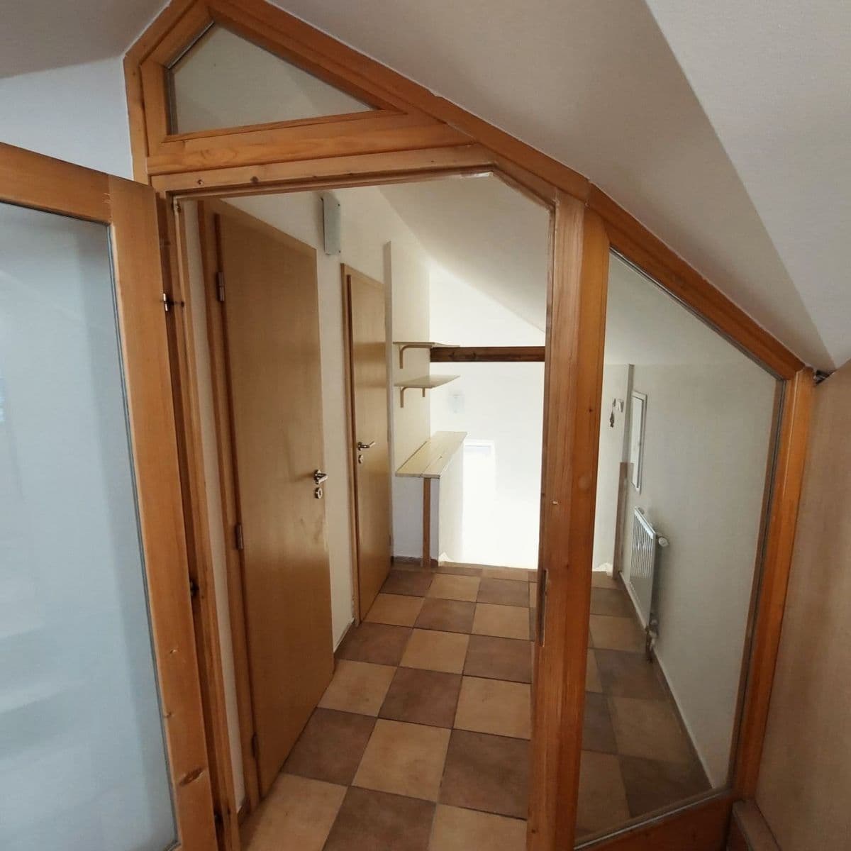 Prenájom bytu 3-izbový 110 m², Turnovská, Praha, Praha Prenájom bytu 3-izbový 110 m², Turnovská, Praha, Praha